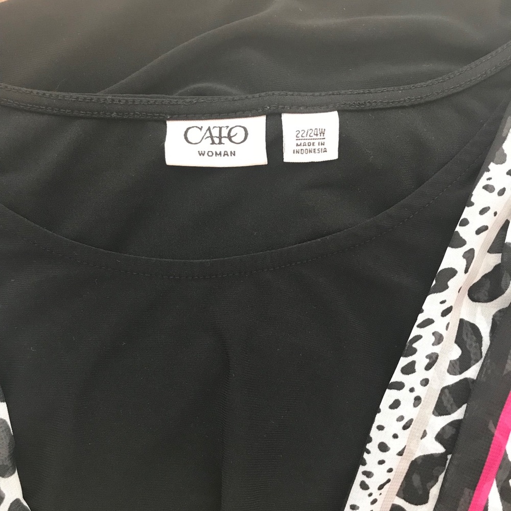 Cato 22/24W Sleeveless Layered Top - Picture 2 of 3